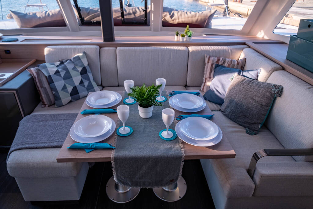Fountaine Pajot Isla 40 Artemis