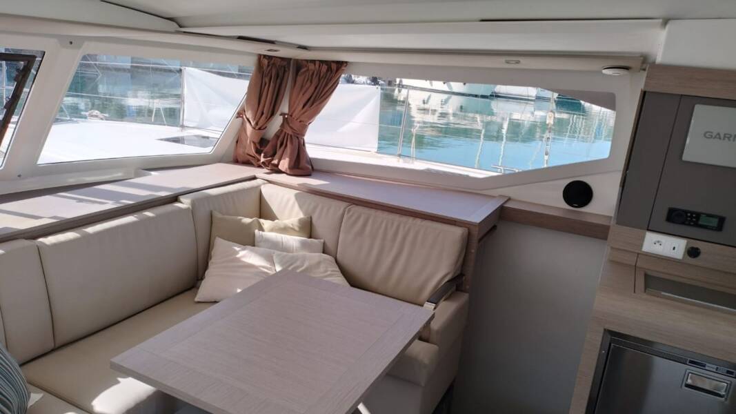 Fountaine Pajot Isla 40 Luna
