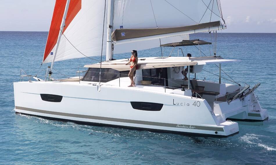 Fountaine Pajot Lucia 40 VAHEVALA 