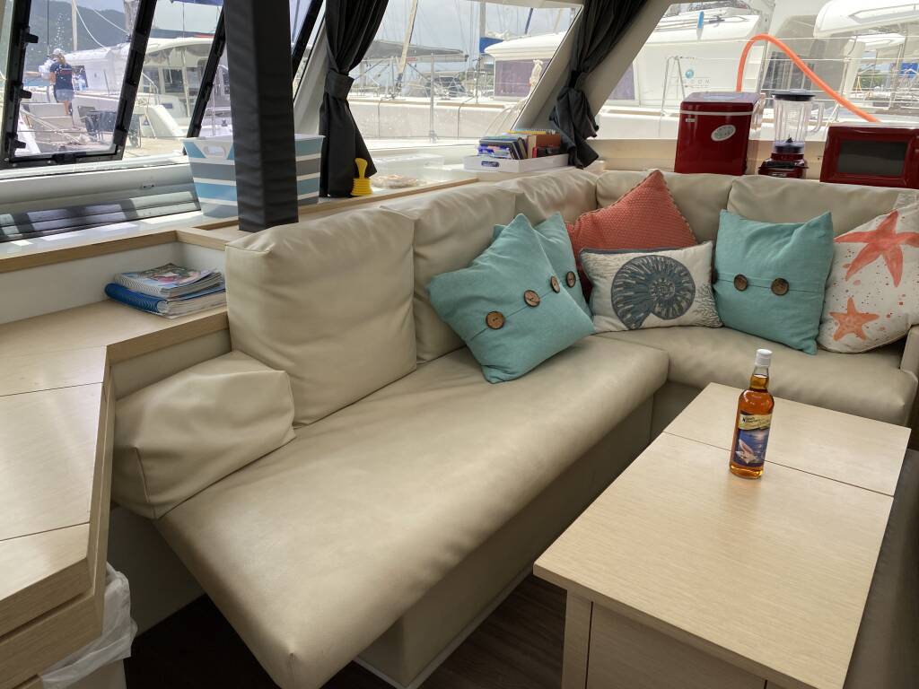 Fountaine Pajot Lucia 40 Island Life