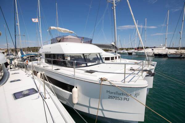 Fountaine Pajot MY 37 • Mare Tortuga