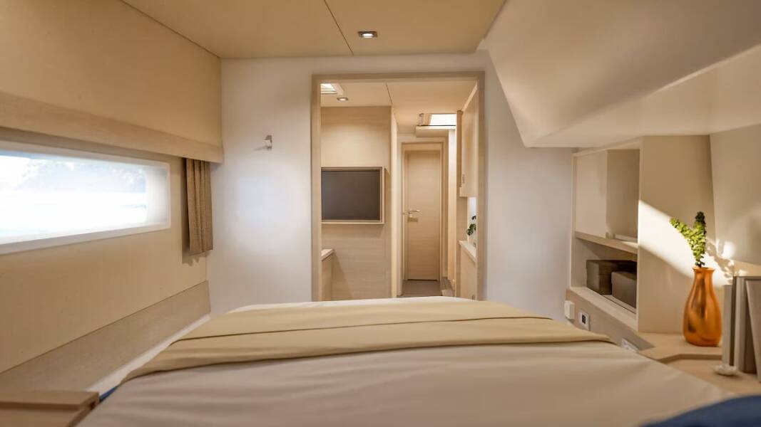 Fountaine Pajot New 44 Maestro Scarlet Ibis II