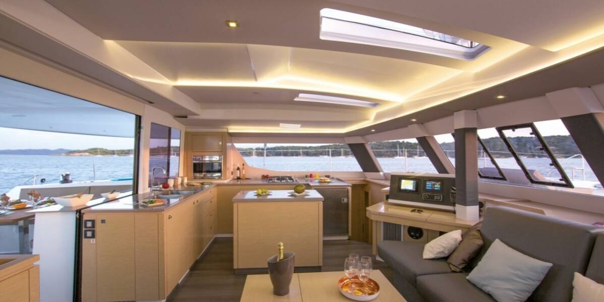 Fountaine Pajot Saba 50 Sunset