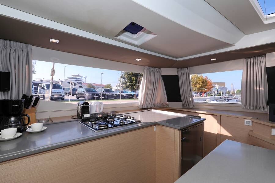 Fountaine Pajot Saba 50 Poco Loco