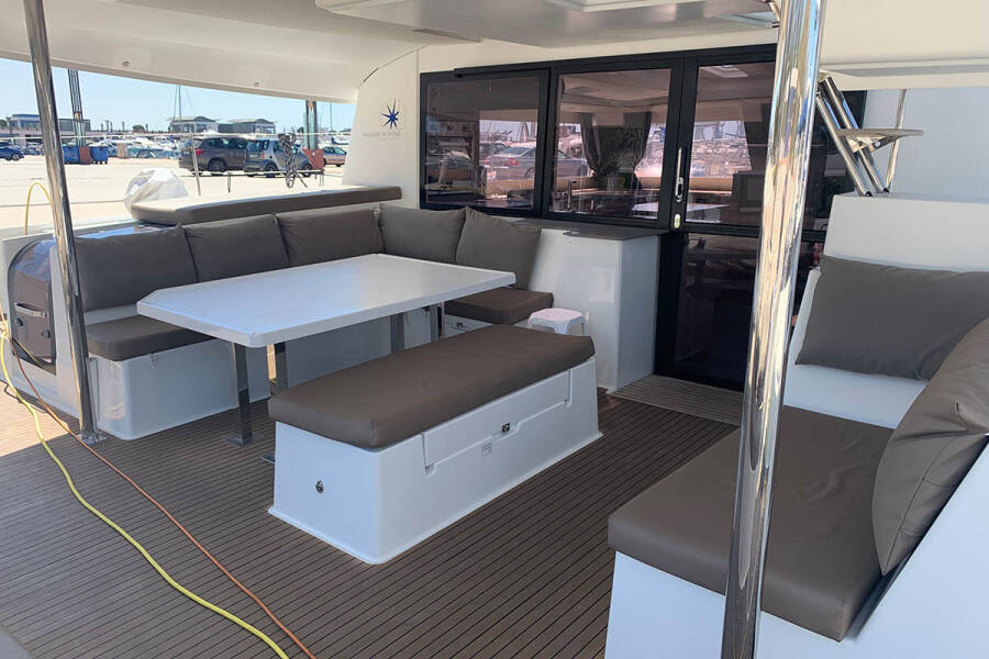 Fountaine Pajot Saba 50 Lingaro