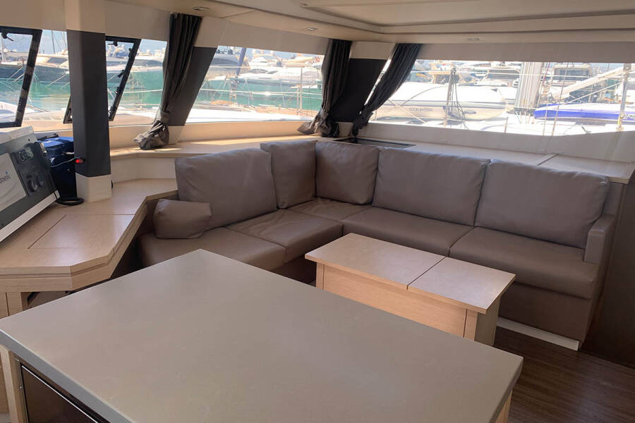 Fountaine Pajot Saba 50 Lingaro