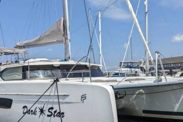 Fountaine Pajot Saona 47 Maestro • Dark Star