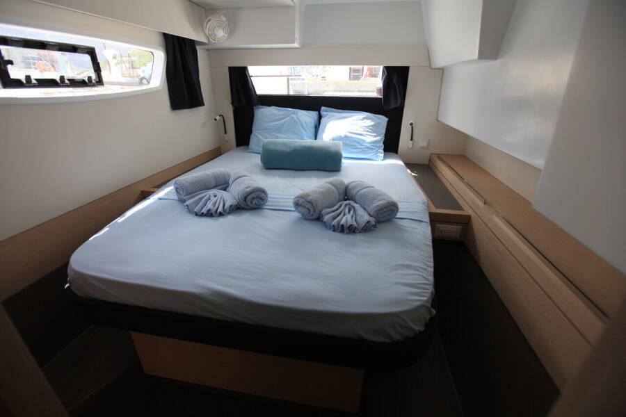 Fountaine Pajot Saona 47 Quintet Three Sheets