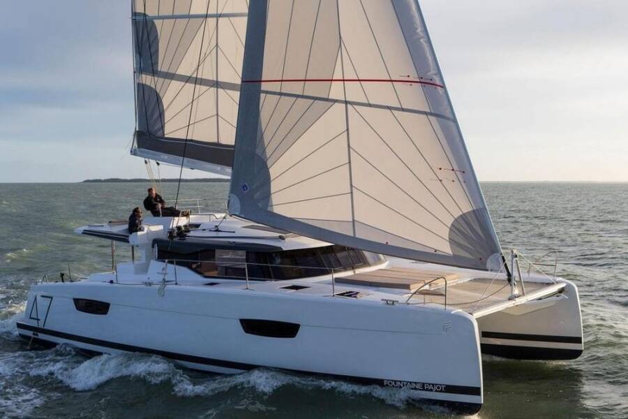 Fountaine Pajot Saona 47 Quintet • Red Rose