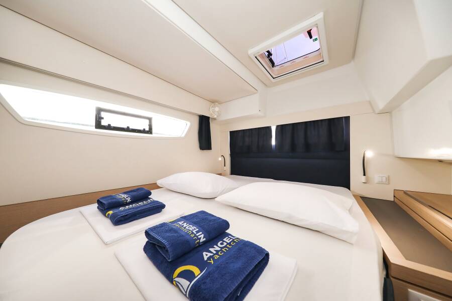 Fountaine Pajot Saona 47 Quintet Nina V