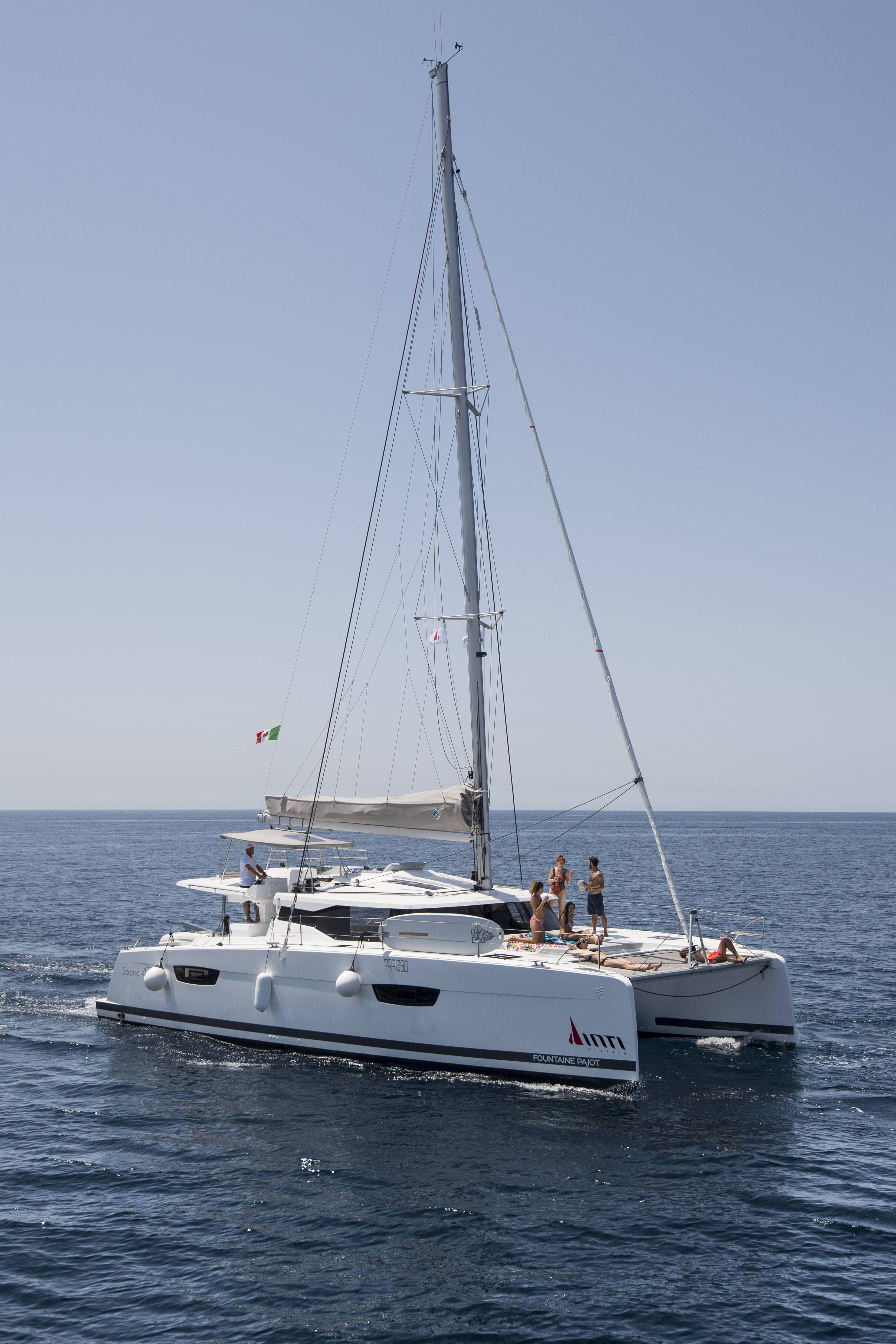 Fountaine Pajot Saona 47  Saona 