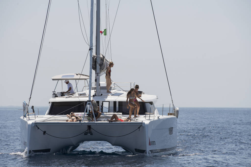 Fountaine Pajot Saona 47  Saona 
