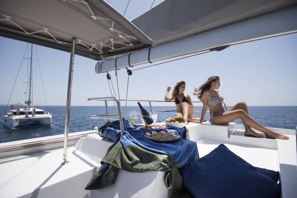 Fountaine Pajot Saona 47  Saona 