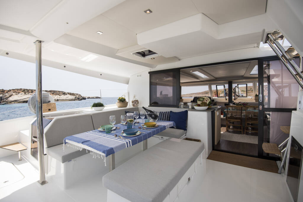 Fountaine Pajot Saona 47  Saona 