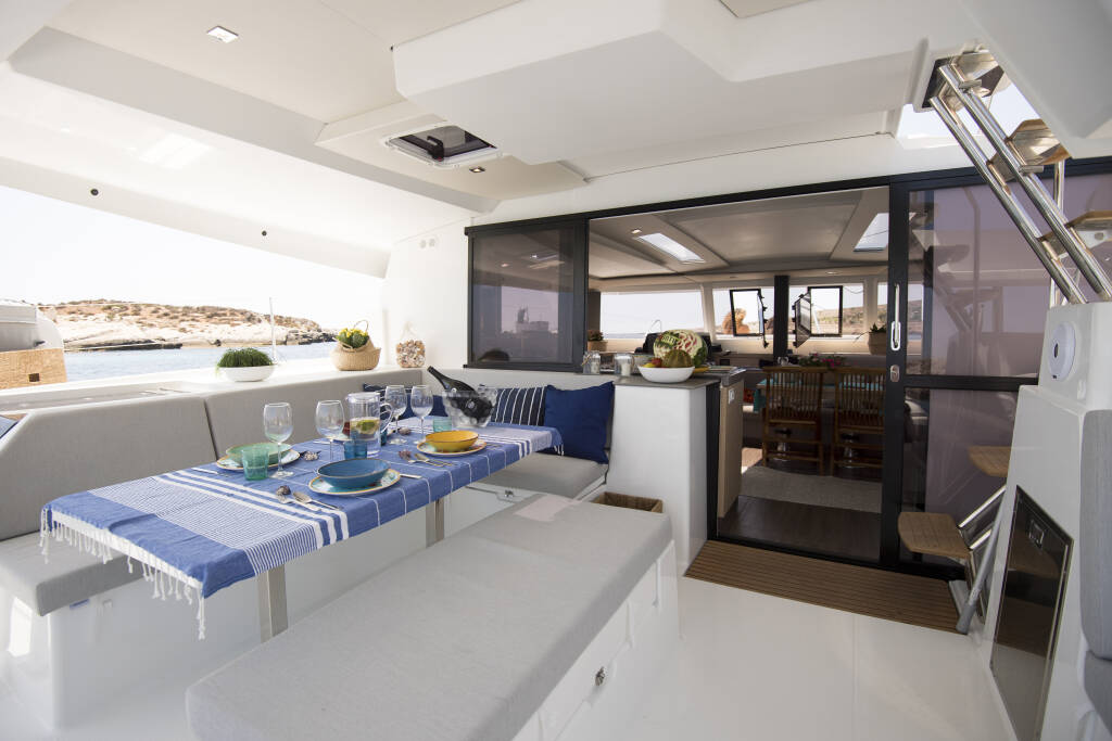 Fountaine Pajot Saona 47  Saona 