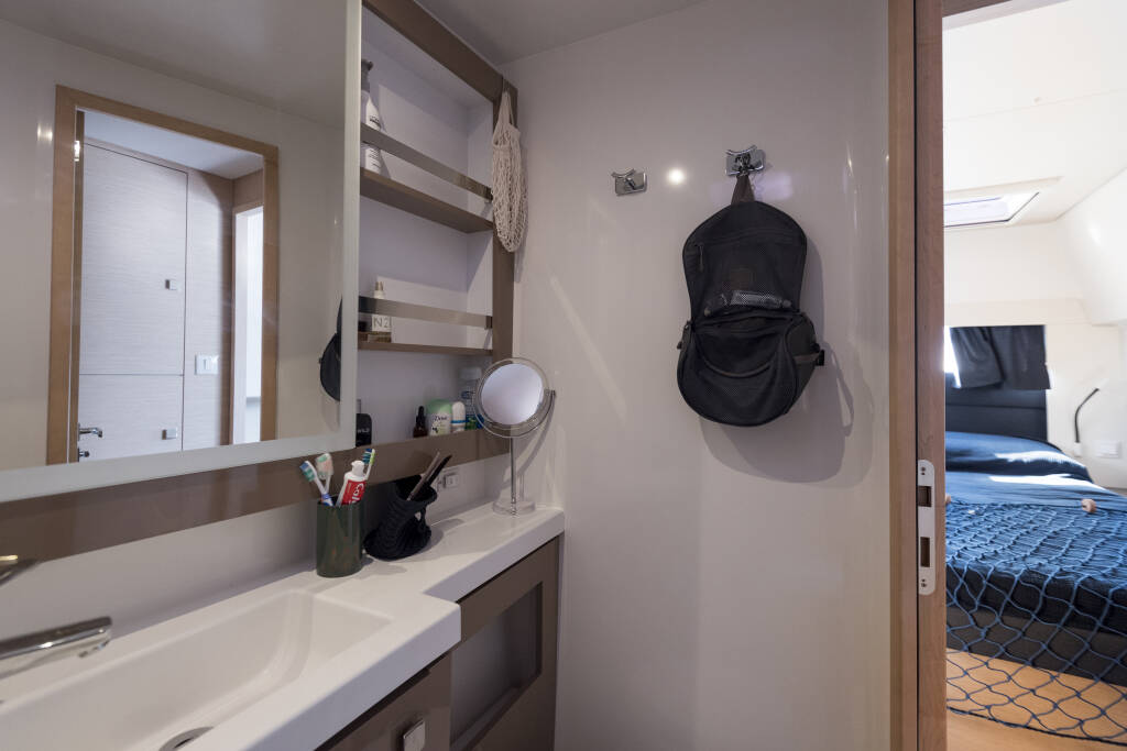 Fountaine Pajot Saona 47  Saona 