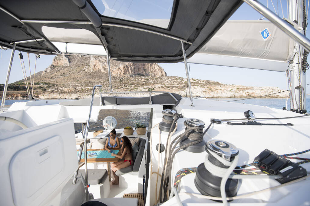 Fountaine Pajot Saona 47  Saona 