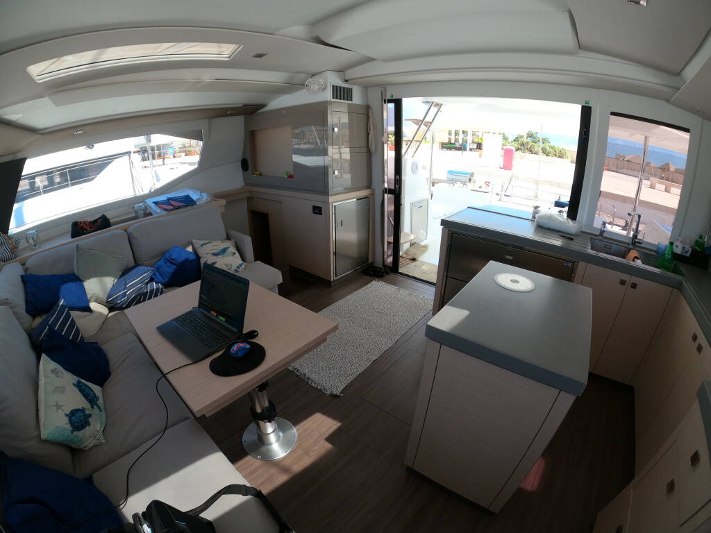 Fountaine Pajot Saona 47  Saona 