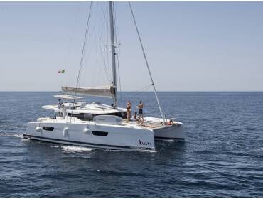 Fountaine Pajot Saona 47  • Saona 
