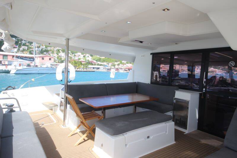 Fountaine Pajot Saona 47 La Belle Vie