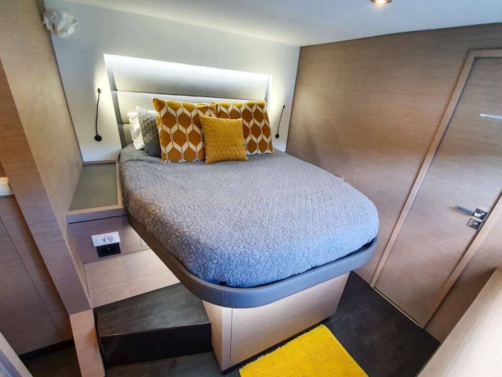 Fountaine Pajot Saona 47 Champs-Elysees