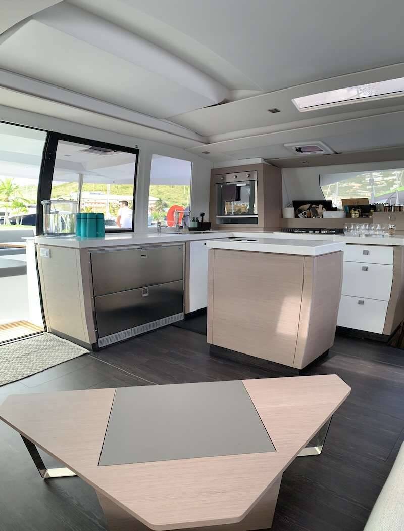 Fountaine Pajot Saona 47 Champs-Elysees
