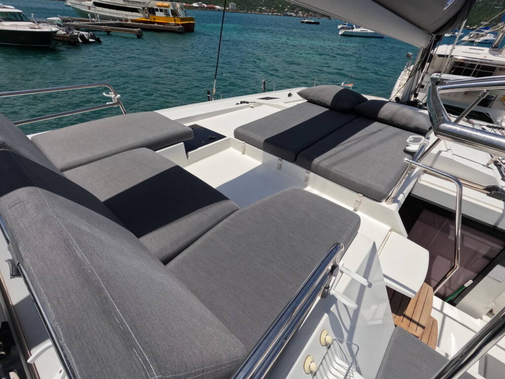 Fountaine Pajot Saona 47 Champs-Elysees