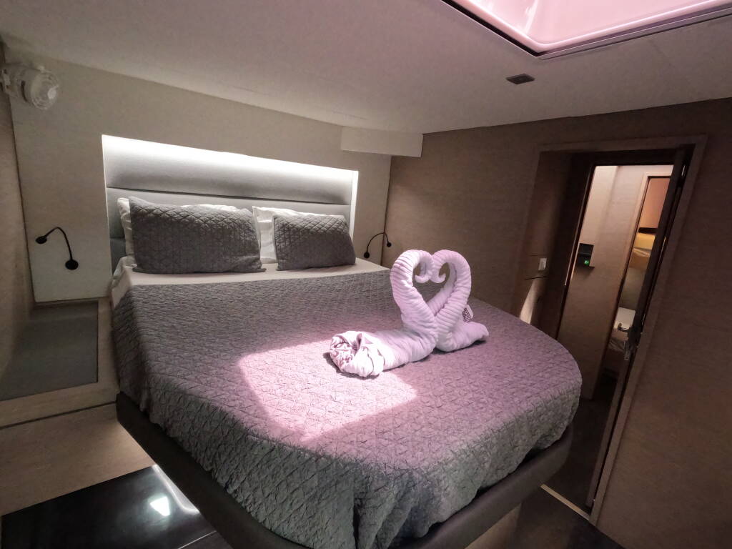 Fountaine Pajot Saona 47 Champs-Elysees