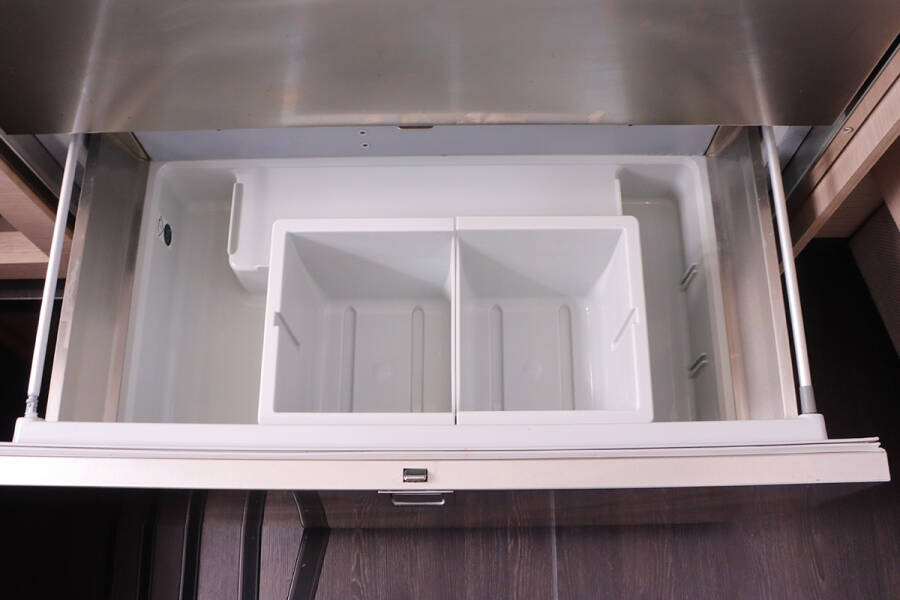 Fountaine Pajot Tanna 47 No Shoes_X