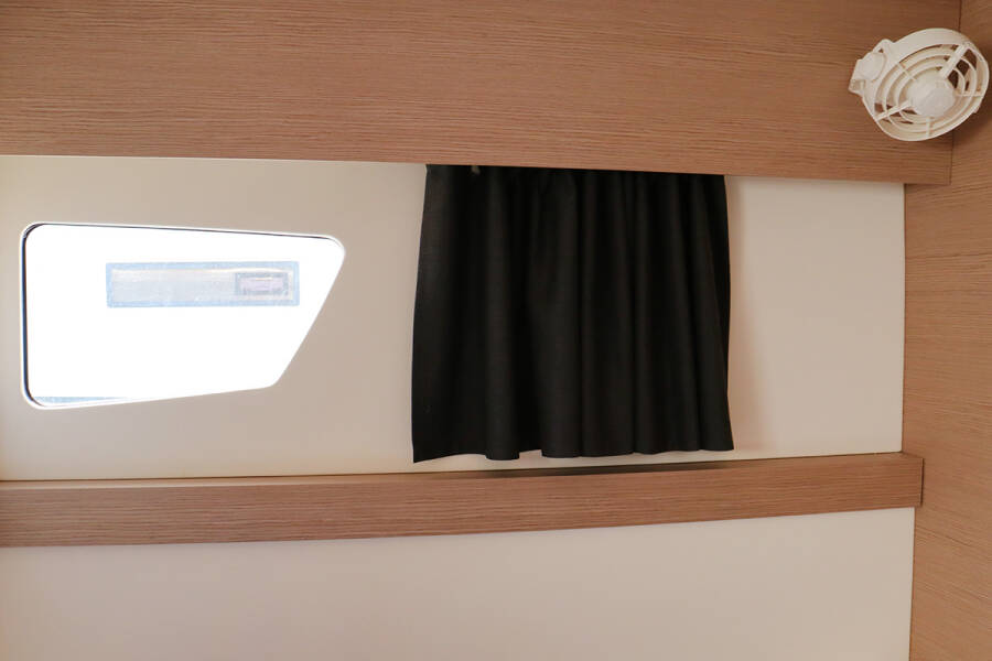 Fountaine Pajot Tanna 47 No Shoes_X