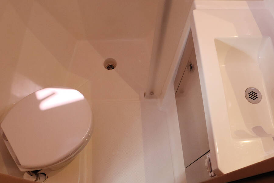 Fountaine Pajot Tanna 47 No Shoes_X