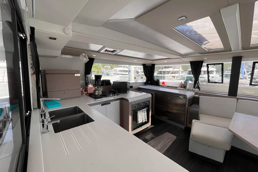 Fountaine Pajot Tanna 47 Knotty Cat (Forever Young)