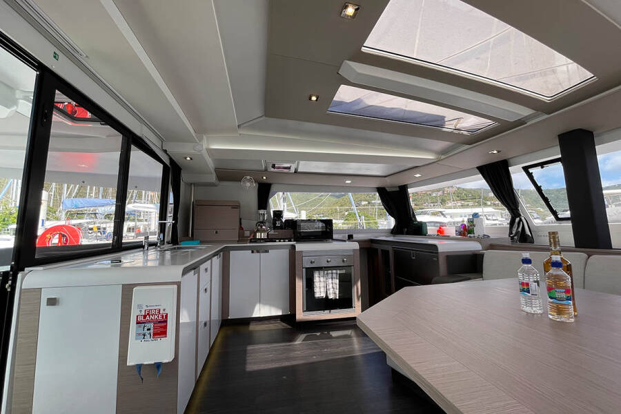 Fountaine Pajot Tanna 47 Knotty Cat (Forever Young)