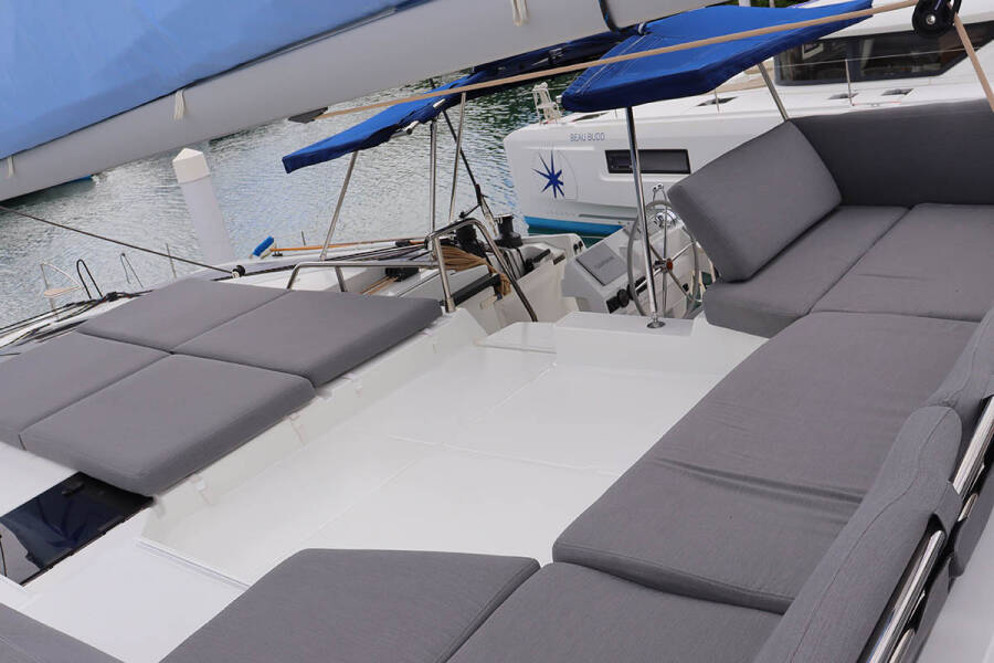 Fountaine Pajot Tanna 47 Island Nomad