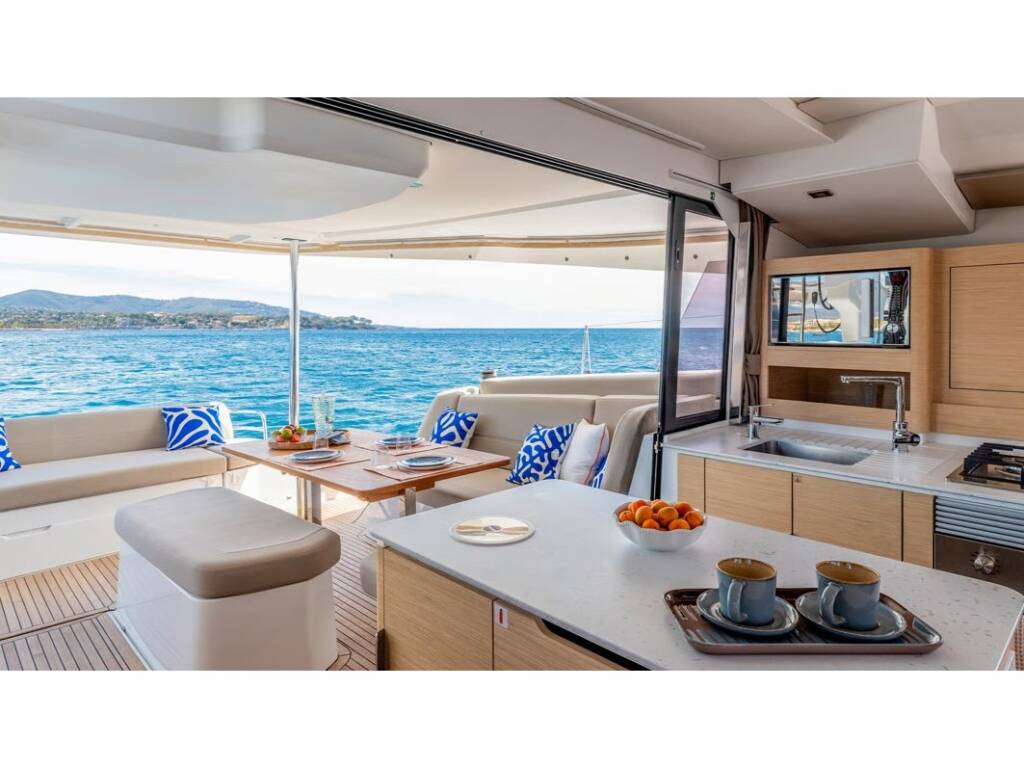 FP 44 FP NEW IN FLEET