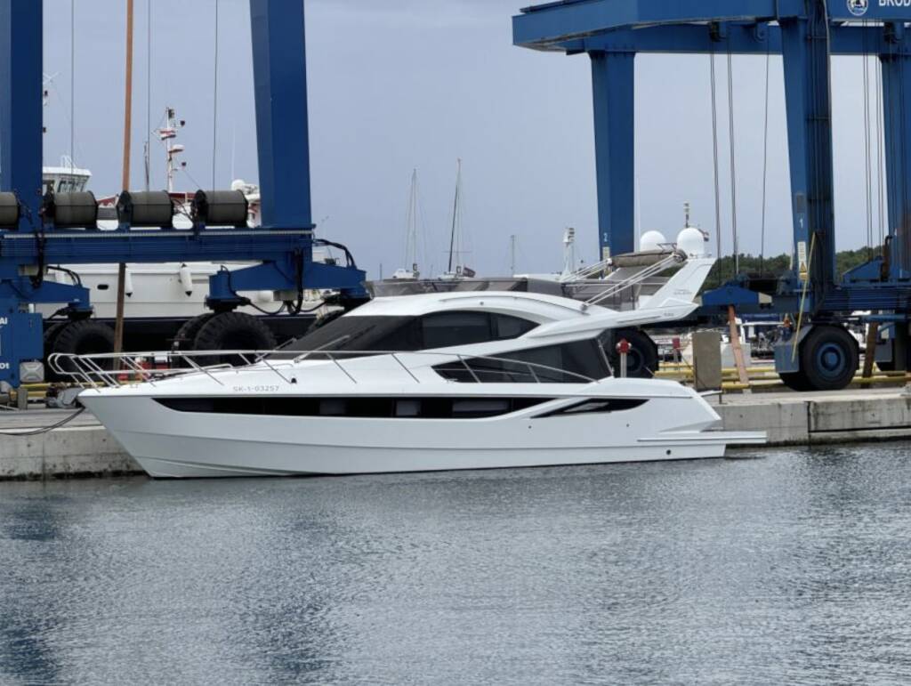 Galeon 420 Fly Minesa