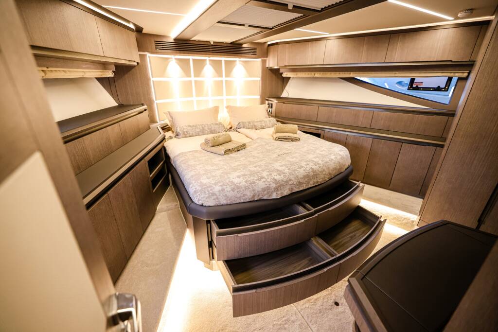 Galeon 640 Fly FG STAR