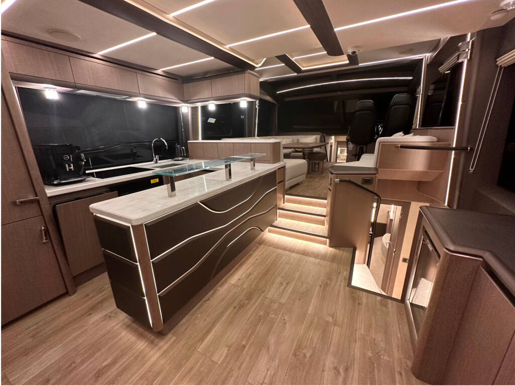 Galeon 680 Fly PARADISE