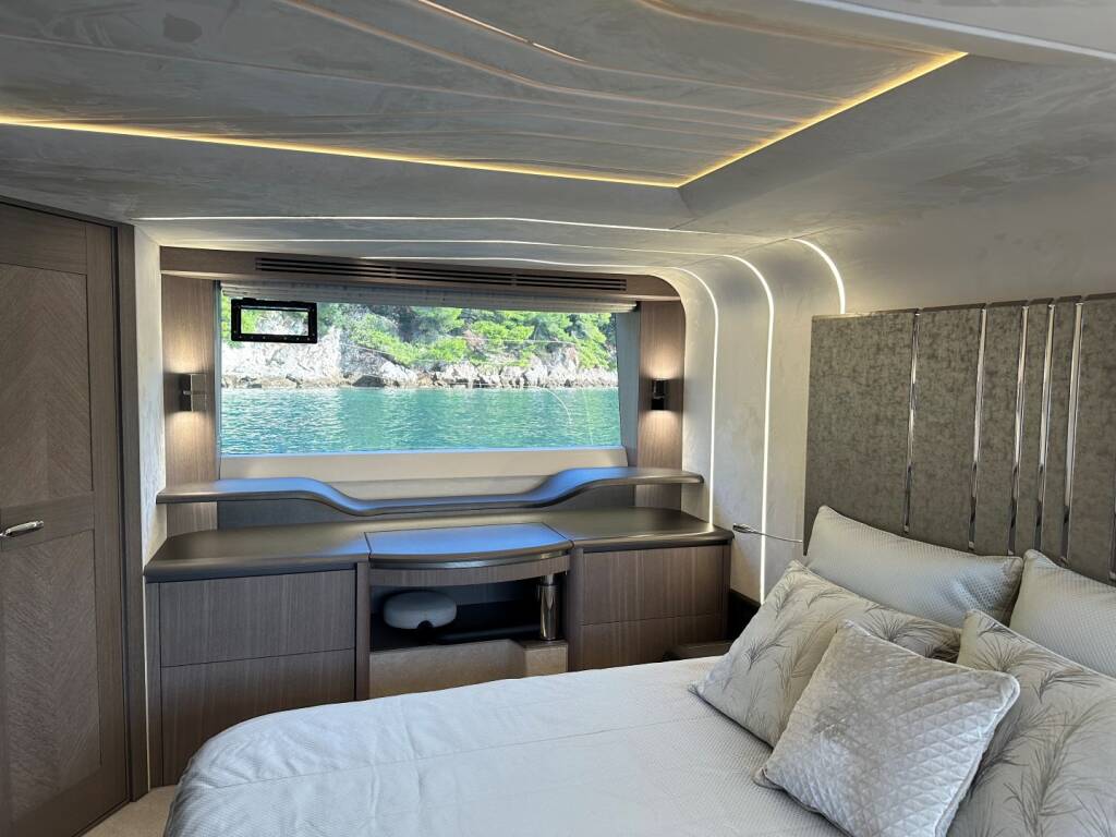 Galeon 680 Fly PARADISE