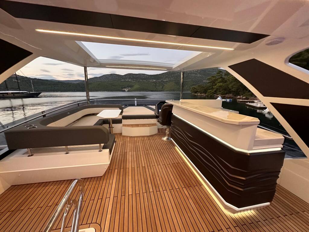 Galeon 680 Fly PARADISE