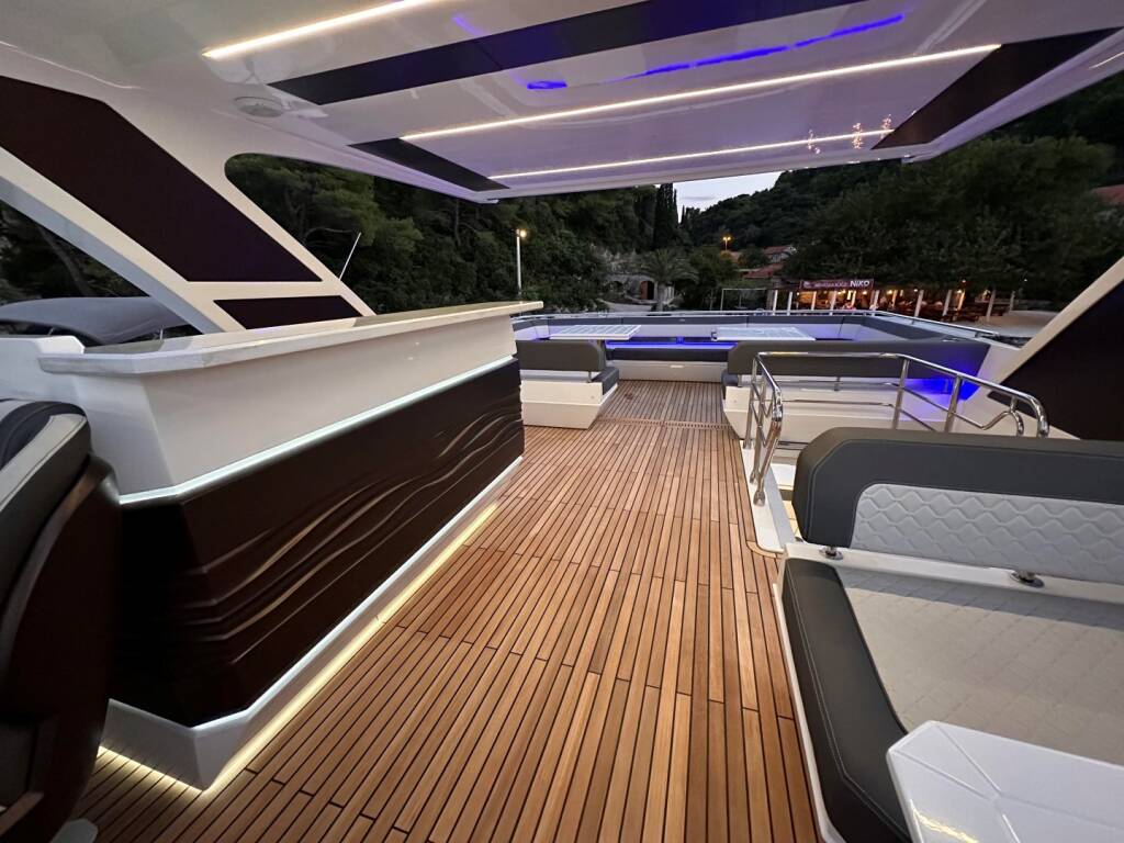 Galeon 680 Fly PARADISE