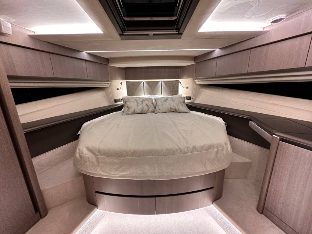 Galeon 680 Fly PARADISE