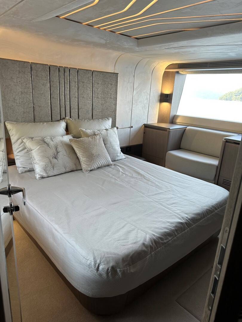 Galeon 680 Fly PARADISE