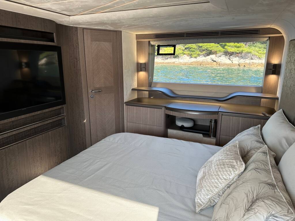 Galeon 680 Fly PARADISE