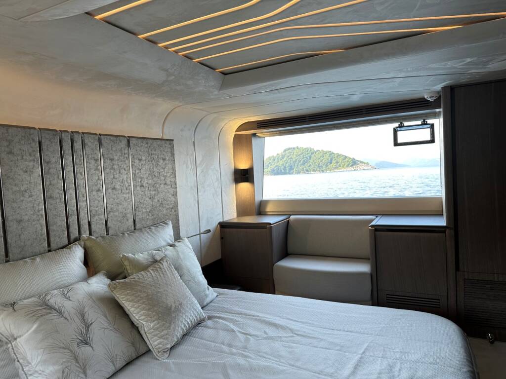 Galeon 680 Fly PARADISE