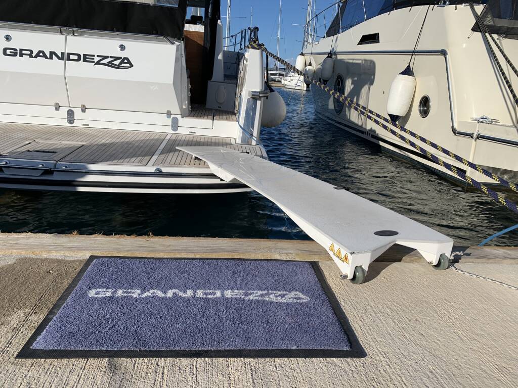 Grandezza 37 CA KRISTINA