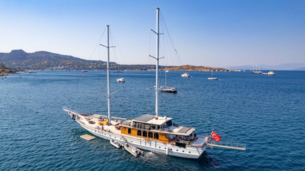 Gulet Caustic Caustic