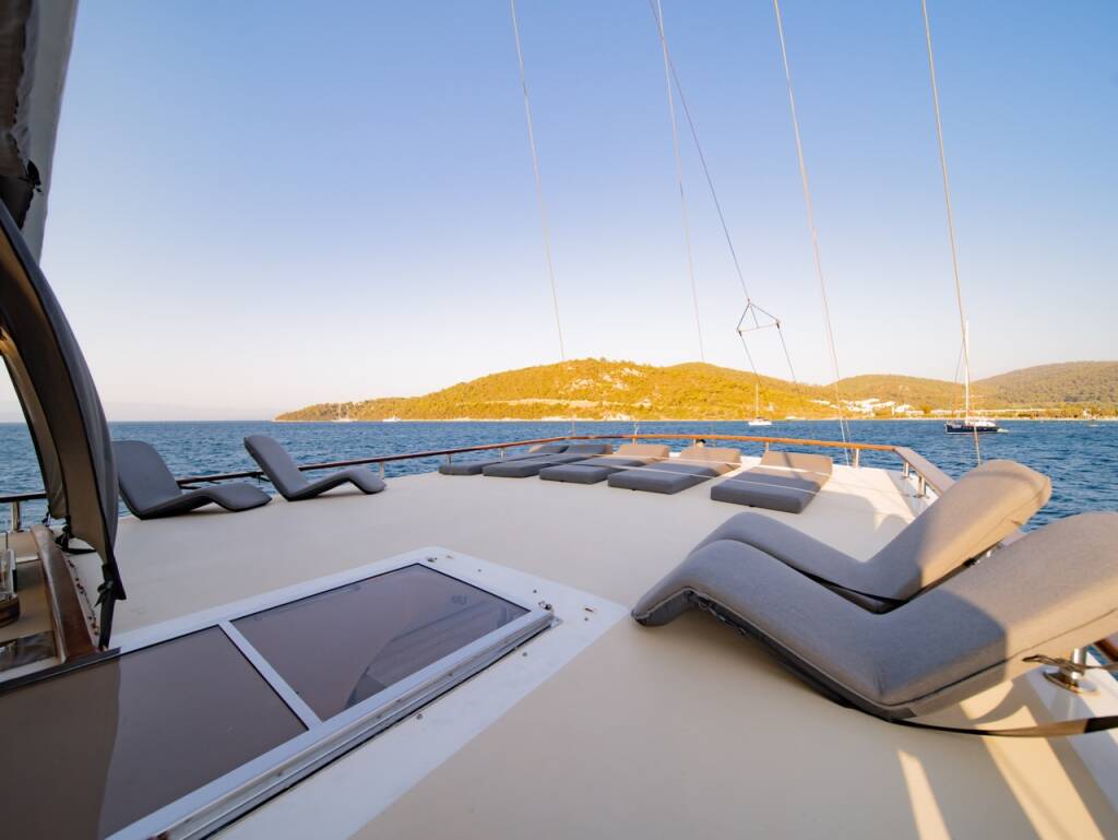 Gulet Caustic Caustic