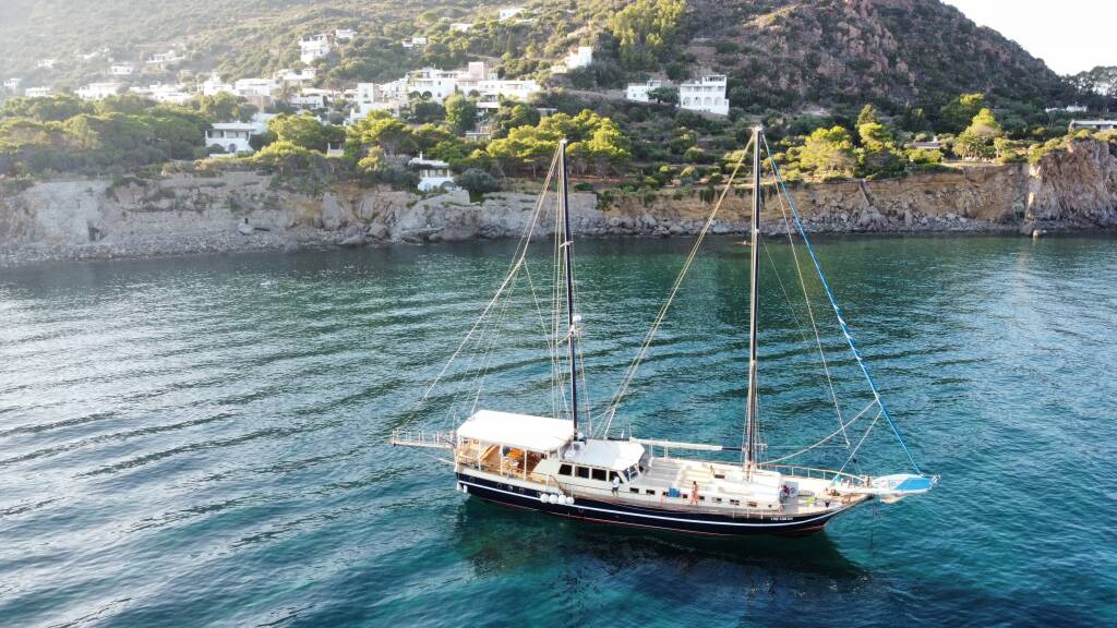 Gulet KAPTAN YILMAZ II (7 cabins + 1 bookable as extra)
