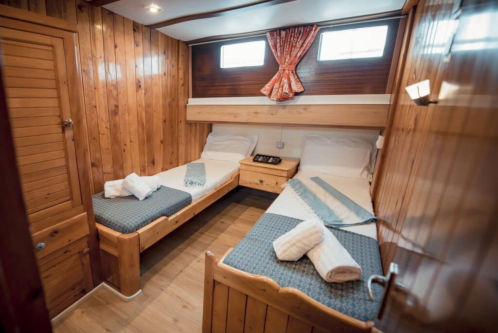 Gulet KAPTAN YILMAZ II (7 cabins + 1 bookable as extra)